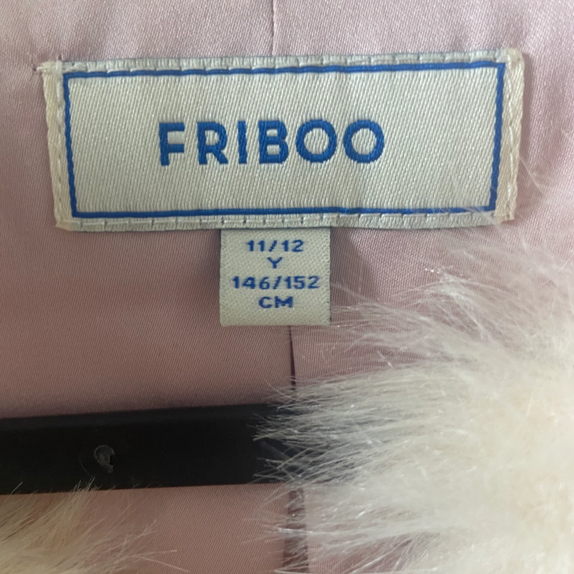 Fake päls jacka -200 kr  - 91