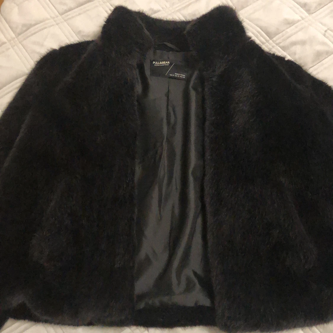 Svart pälsjacka  - 90