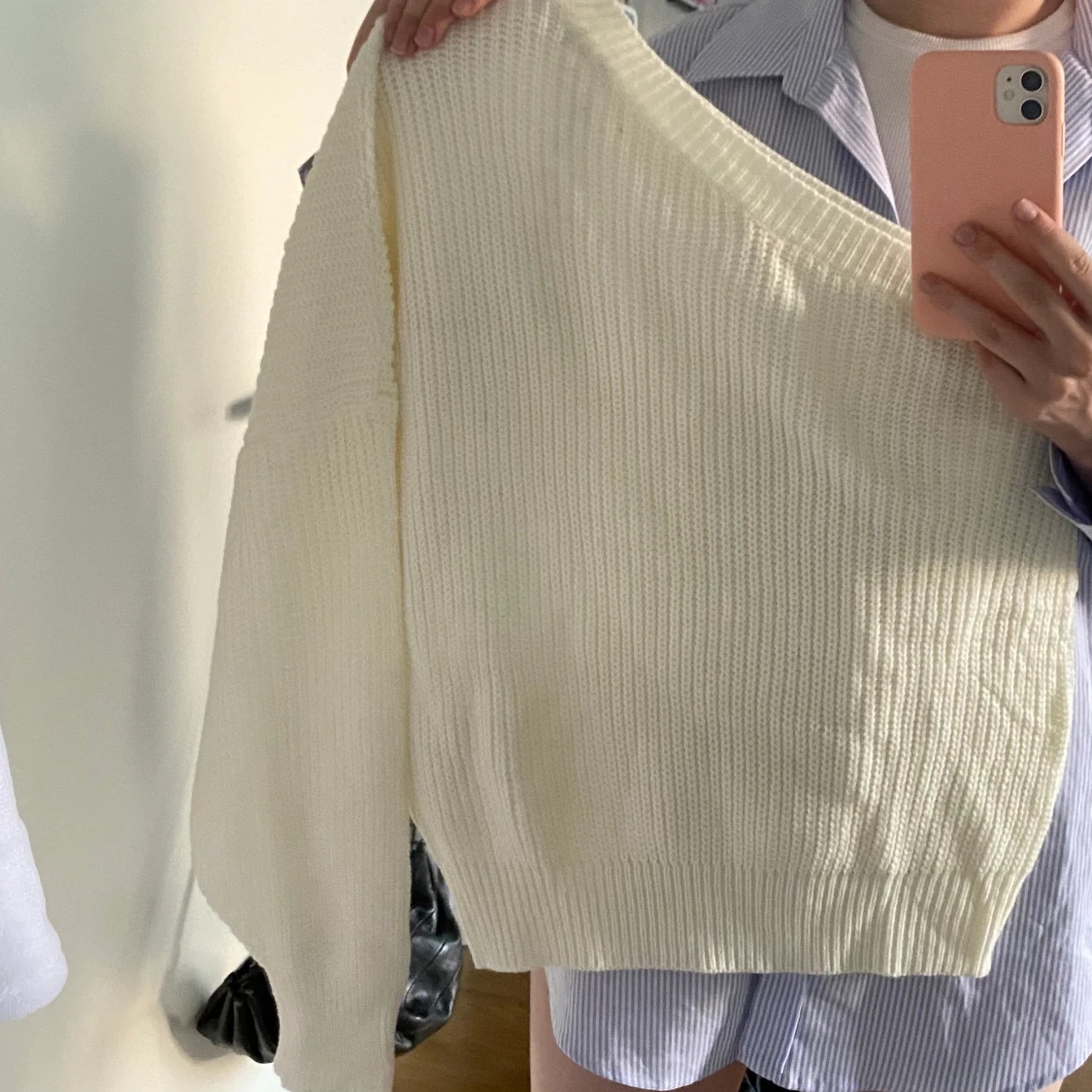 Off-shoulder stickad tröja! - 91