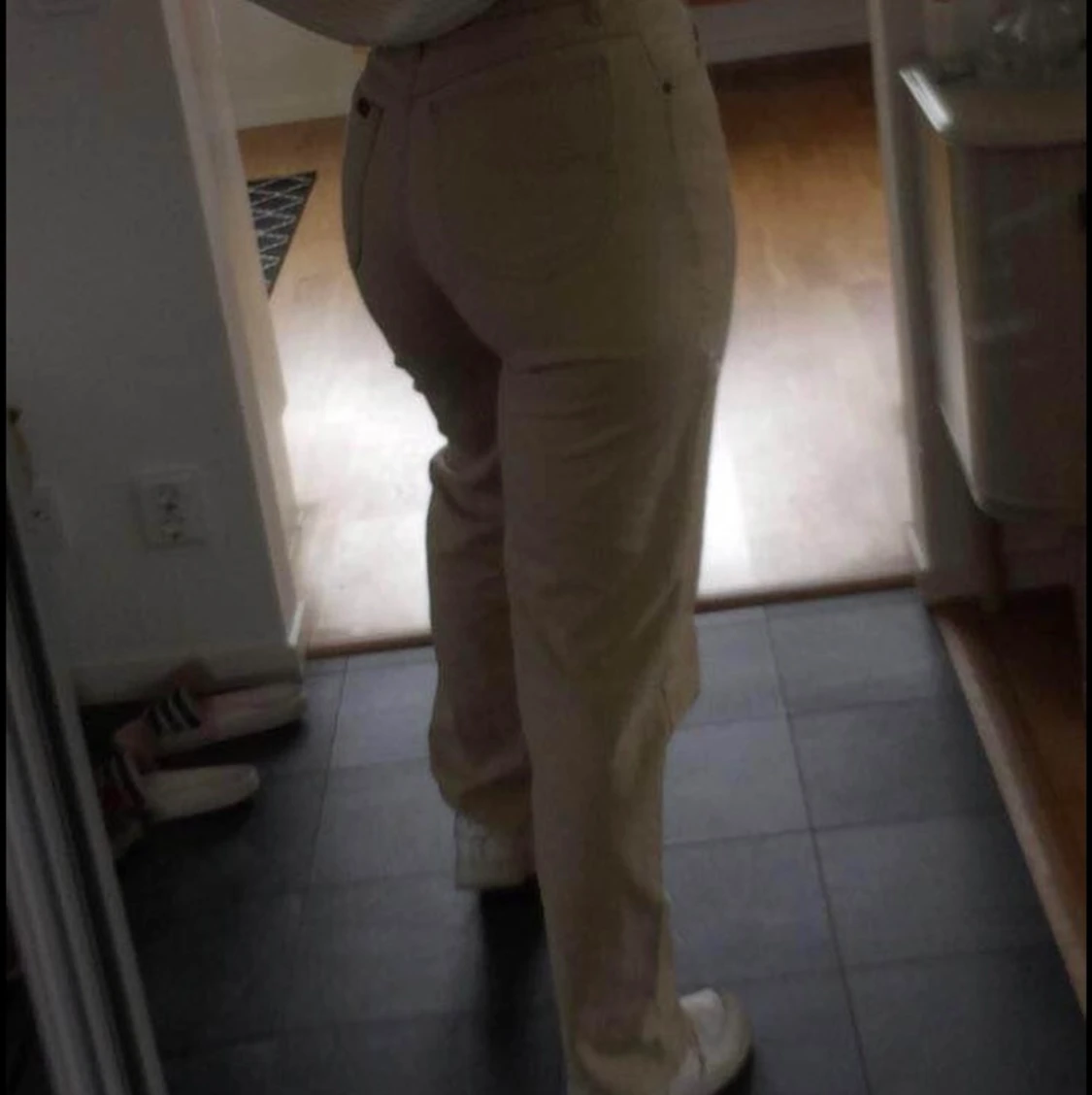 Lee jeans i storlek 32/34 (men är som M) - 90