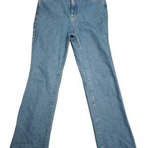 Jeans byxor med högmidian helt nya storlek 36 