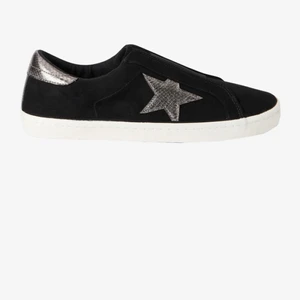 Sneakers - Helt nya sneakers från märket next jätte fint skick då dom aldrig är använda