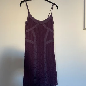 Filippa K Klänning - Säljer denna underbart fina Filippa k klänningen!!! Den är köpt second hand men i ett mycket bra skick!!!!