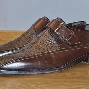 A Testoni Hajskinn Skor - Bruna A.Testoni finskor i storlek 41.5. Kommer med skolåda. Original. 