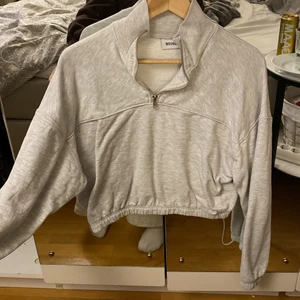 Tröja - Från weekday i xs, säljer för 120 + frakt