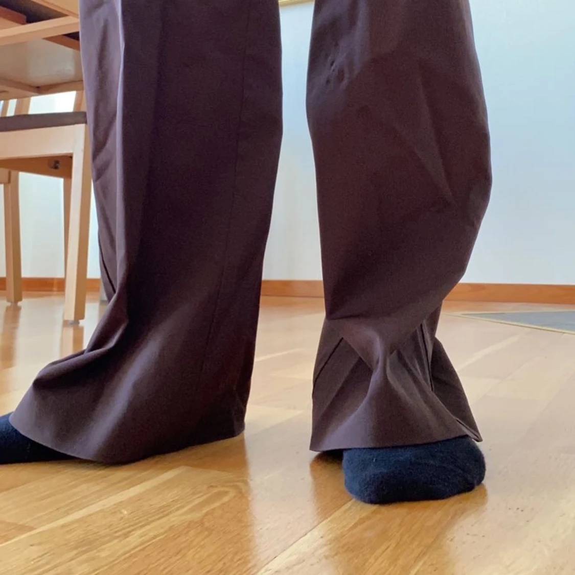 Bruna lågmidjade kostymbyxor  - 91