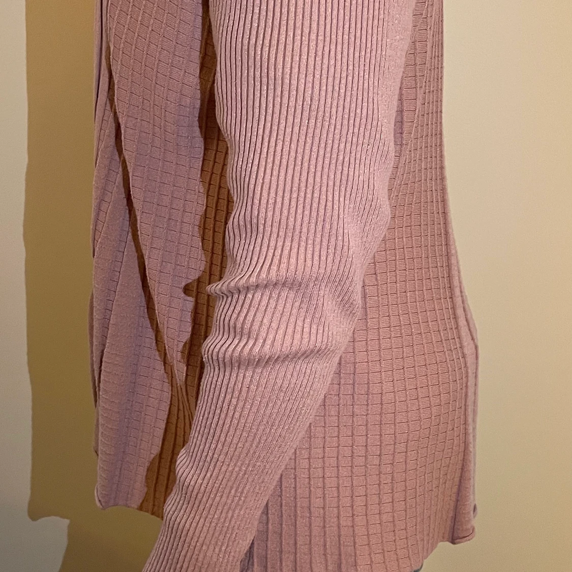 Fin rosa cardigan från Freequent - 90