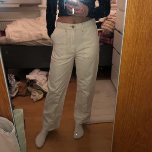 Vita jeans - Coola vita jeans från Gina😍😍 