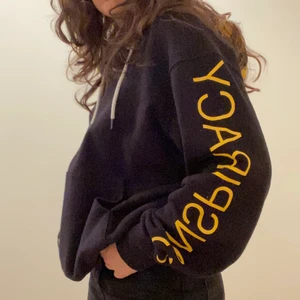 WESC - Säljer min WESC hoodie då den aldrig kommer till användning längre. Den är i fint skick och inte blivit använd så ofta