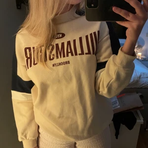 Sweatshirt  - Sweatshirt från HM. Storlek XS❤️‍🔥❤️‍🔥❤️‍🔥