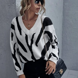 Zebra tröja  - Jätte skönt material ❤️ storlek m