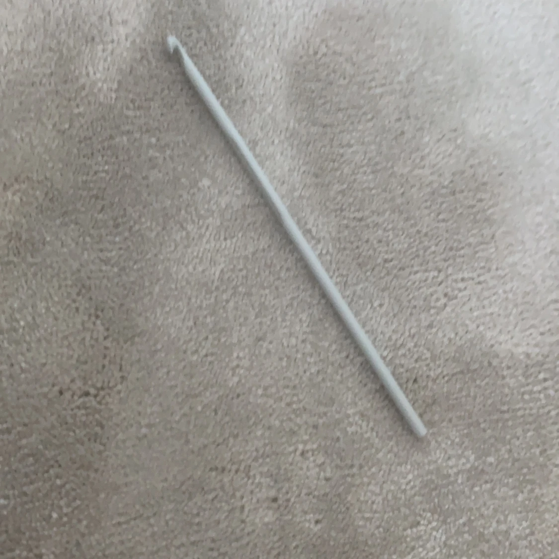 Virknings garn med virknål  - 91