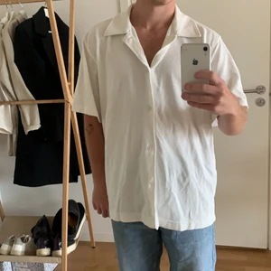 Weekdayskjorta - Frottéskjorta från weekday