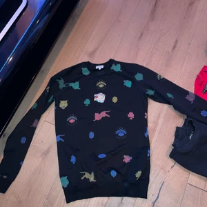 Kenzo Unik tröja - Storlek S, använd väldigt lite, garderobsrensning hör av er vid intresse!👍🏼