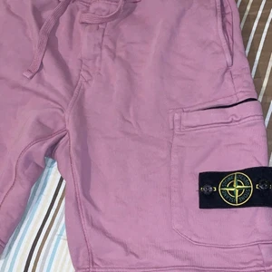 Stone Island shorts - Äkta Stone Island shorts i storlek M