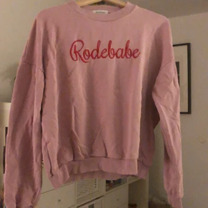 Rodebjer sweatshirt - Så fin men inte min stil längre! Superbra skick❤️