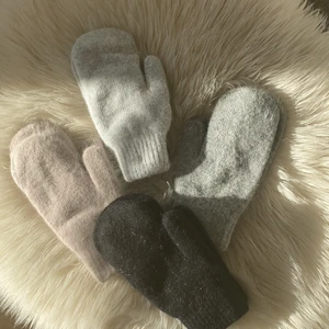 Vantar - Jättefina vantar, oanvända såklart. 279kr