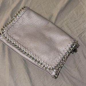 Väska  - En grå väska från scorett 