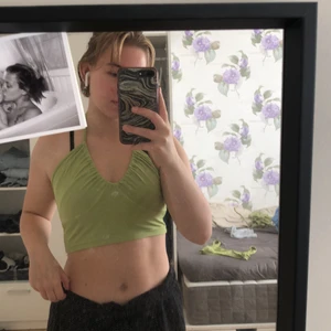 shein topp - denna shein topp är helt ny och knappt använd 