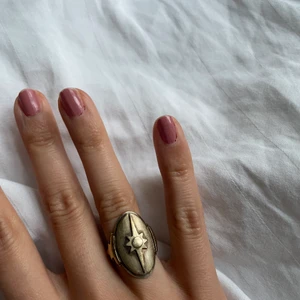 Pladed gold ring - Ring from Jane Kønig size 