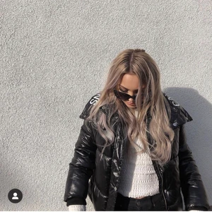 Interessekoll Calvin Klein jacka - Snygg vinterjacka från Calvin Klein, helt i nyskick knappt andvänd. Nypris 2200kr 