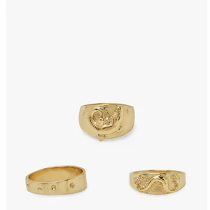 Ringar - Tre snygga ringar från boohoo! Helt oanvända och oöppnade. Betalning sker via Swish, vid frågor eller funderingar är det bara att höra av er🥰🥰 