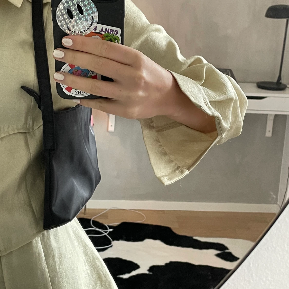 Svart liten väska från Nelly - 90