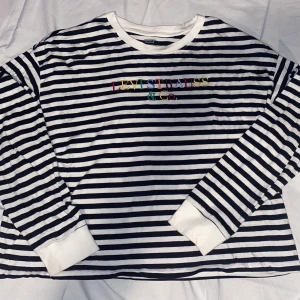 Levis strauss & co shirt - Nästintill oanvänd tröja från Levis. Nypris ca 500kr. 