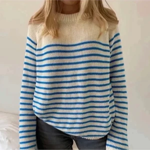 Stickad zara tröja!💘 - Köpt på zara i våran, knappt använd! Byter inte. 💞