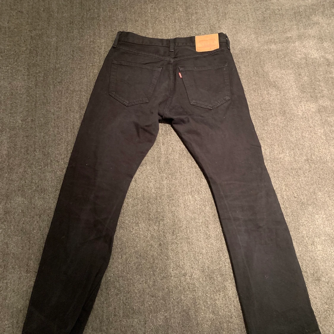 Levis 501 svarta jeans - 91
