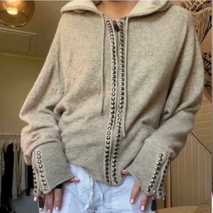 Zip hoodie - Zip hoodie från hunkydory, storlek S! Bild 1 lånad