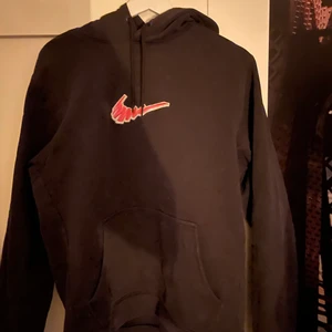 Nike SB hoodie - Skön hoodie från Nike skateboards storlek L. Bra skick