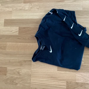 Nike oversized tröja  - Långarmad oversized 