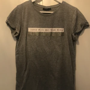 Kappahl - En fin t-shirt med fransk quote