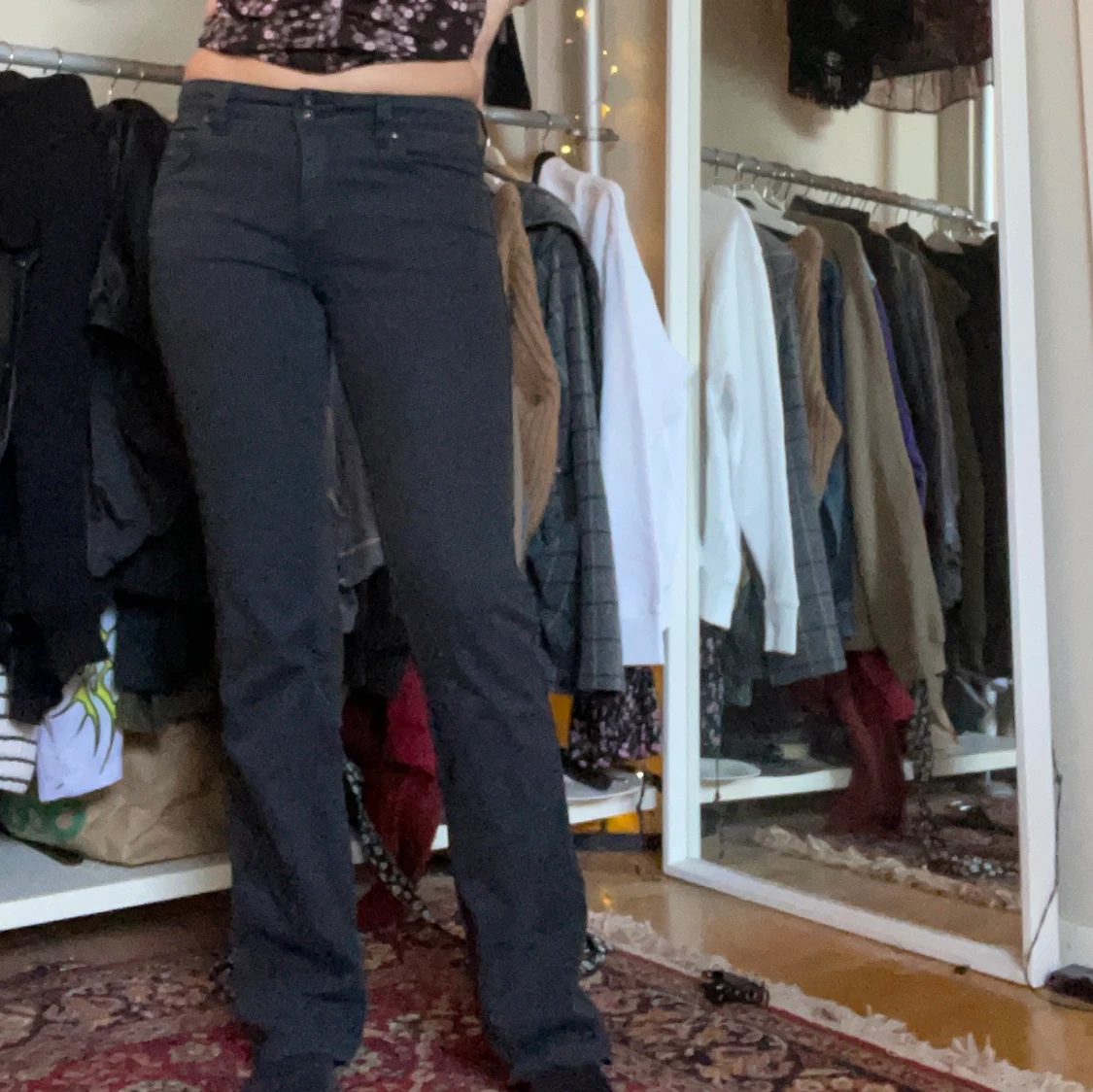 Gråa lågmidjade byxor - 90