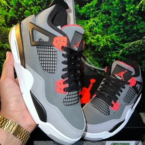 Air Jordan 4 Retro Infrared 🥌 - Air Jordan 4 Retro ”Infrared”🥌  Storlek: -39  Pris:2799kr