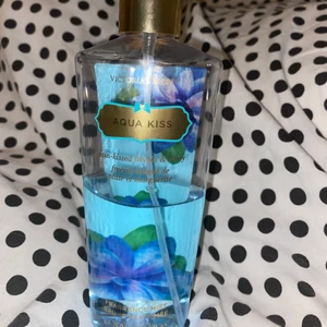 AQUA KISS🦋🐬 - Säljer för 50 kronor+frakt på 66 kronor💙