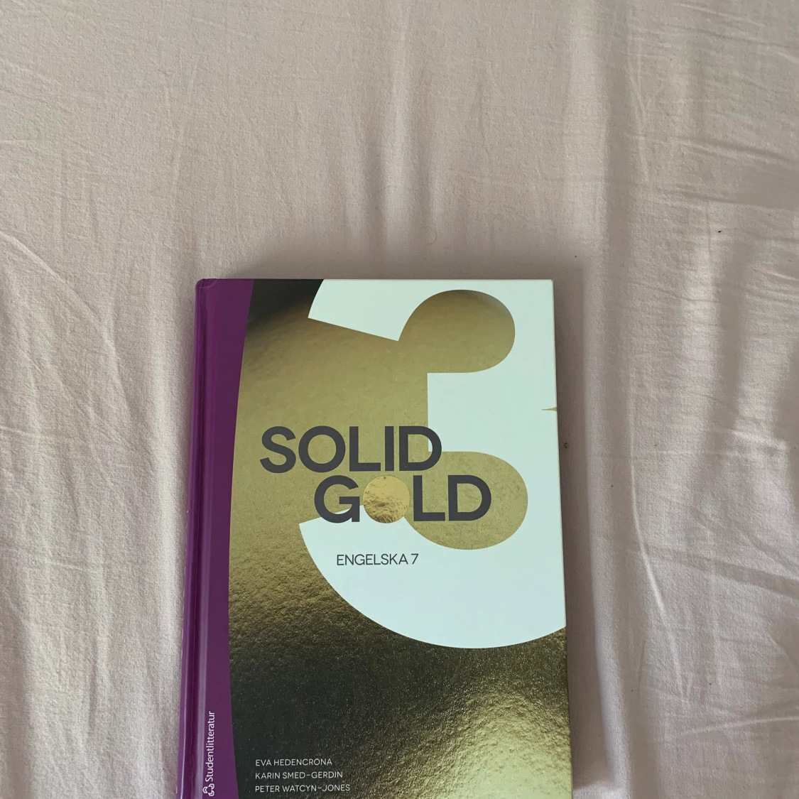 Solid gold, engelska 7