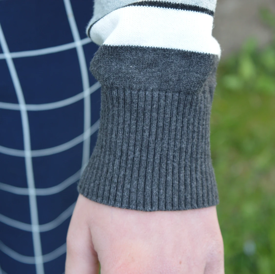 Randig stickad tröja - 91