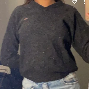 Bra -  Har använt den en gång tidigare. Den är inte fejk, Väldigt bra vet inte vad jag ska skriva mer. Fråga nåt om det är låt du undrar över :)