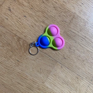 Tre simple dimple  - Säljer den här 