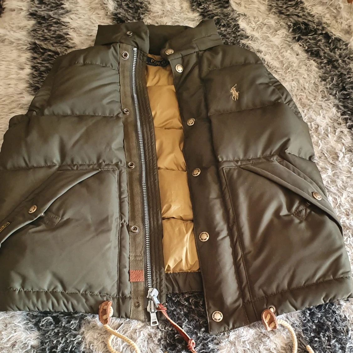 Åkt polo Lauren väst jacka  - 90