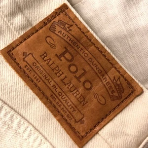 Polo Ralph lauren jeans nyskick  - Fina slitna jeans från ralph lauren i nyskick. Säljes då jag  köpte fel storlek