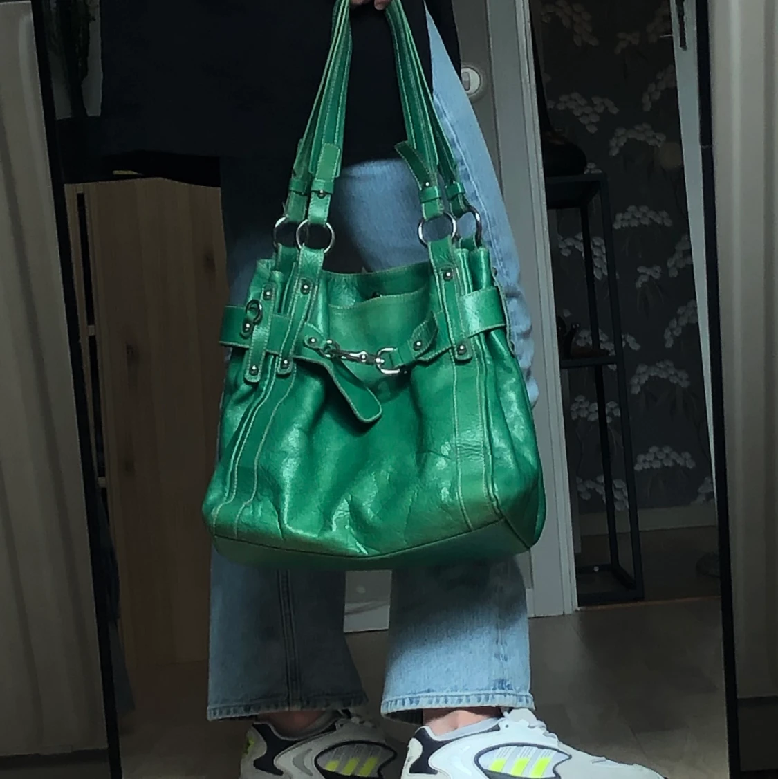 Axelväska i Nappaskinn - 90