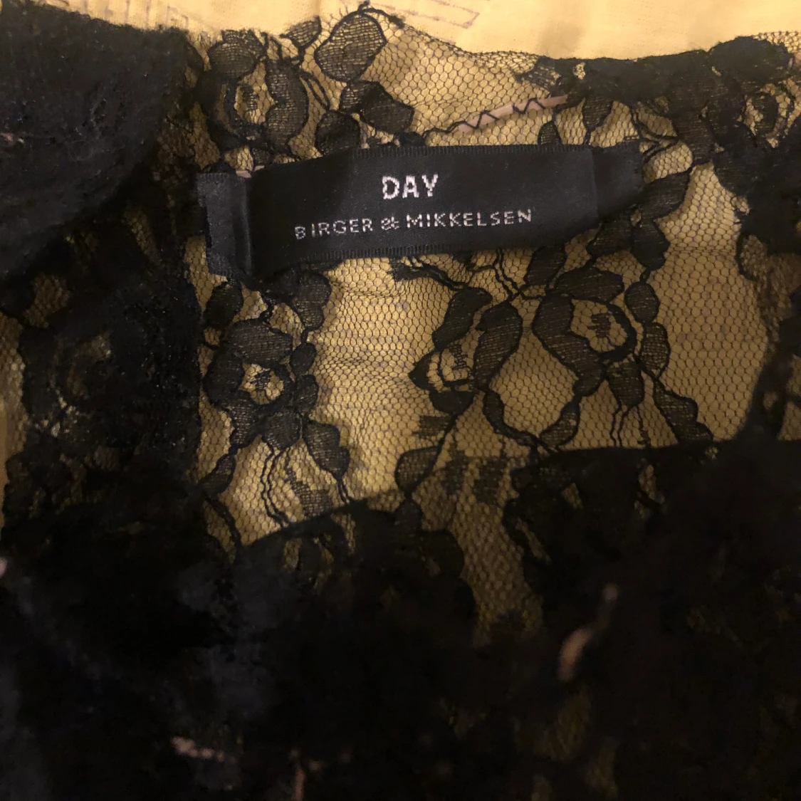 Svart spetsblus - 90