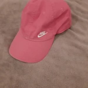 Nike - Jättefin, rosa, som ny.