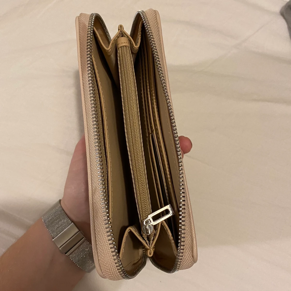 Plånbok/kuvertväska från Guess - 91