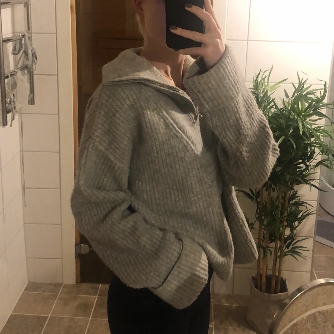 Stickad tröja med krage - 91