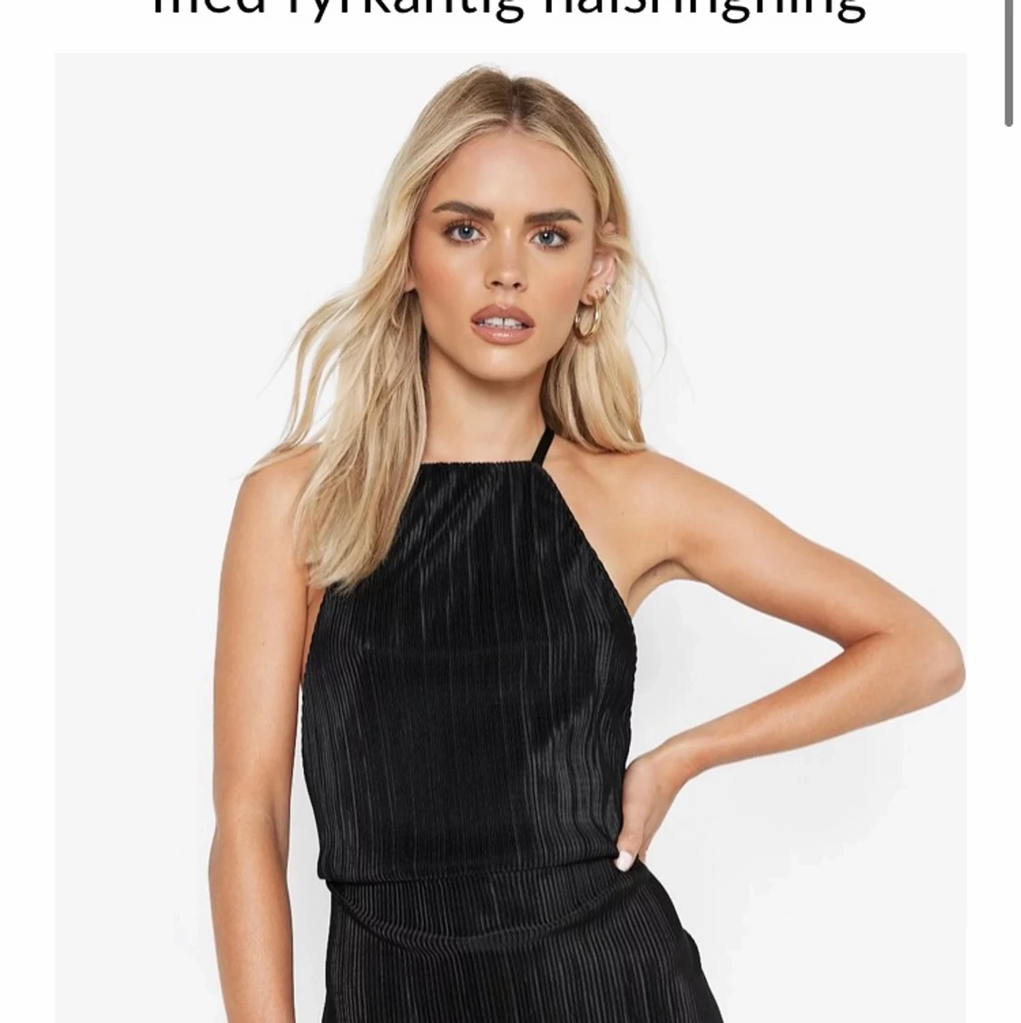 Plisserad klänning stl 36