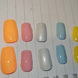 Lösnaglar  - Sommar  - Superfina lösnaglar med sommartema✨ Kolla min bio för mer info😊